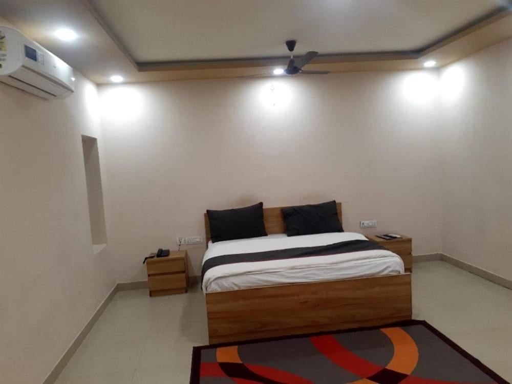 Hotel Bhanwar Niwas 3*