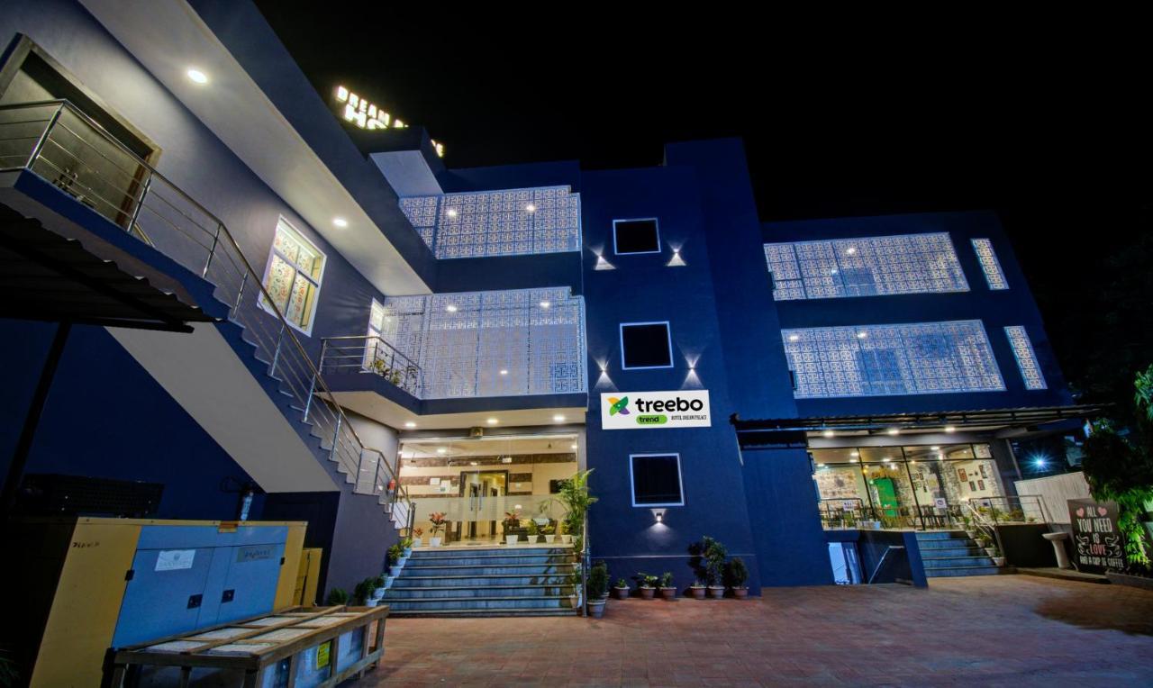 Hotel Treebo Trend Dream Palace 3*