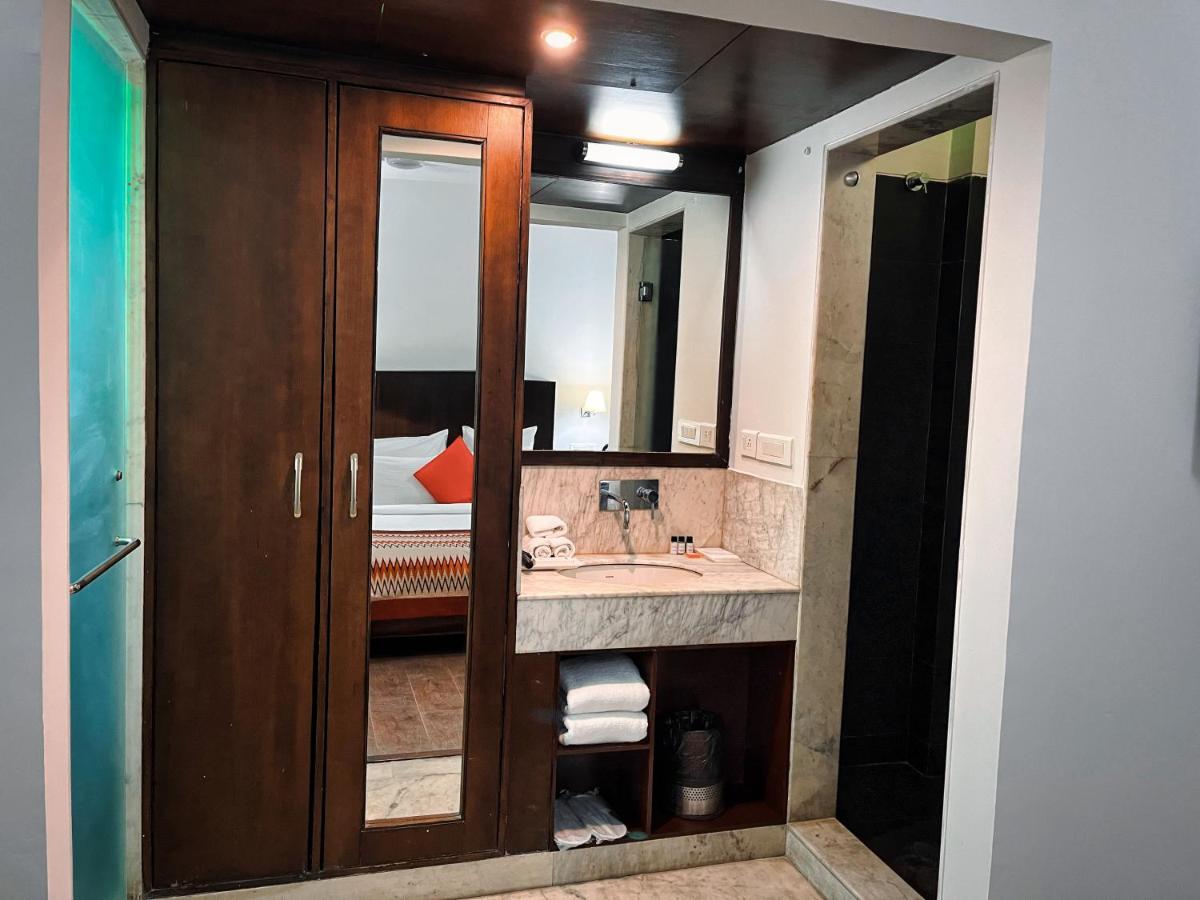 Hotel The Orion Express