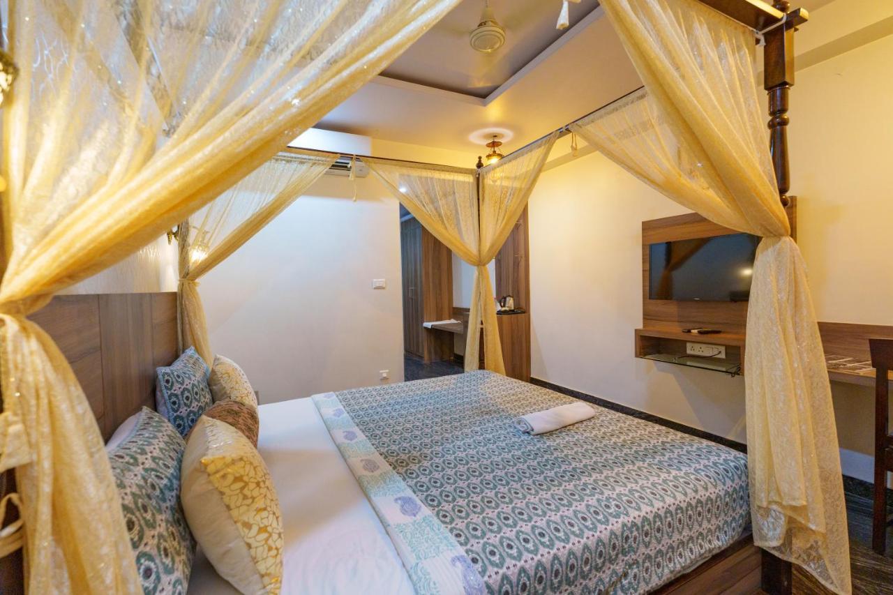 Trimrooms Mount Blue Hotel Jaipur