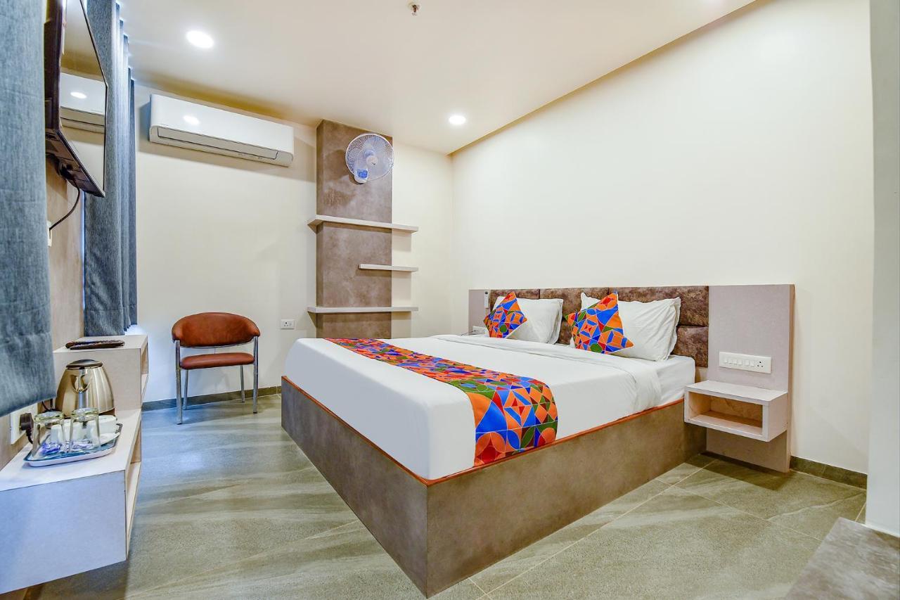 Hotel Fabhotel Prime Rudra