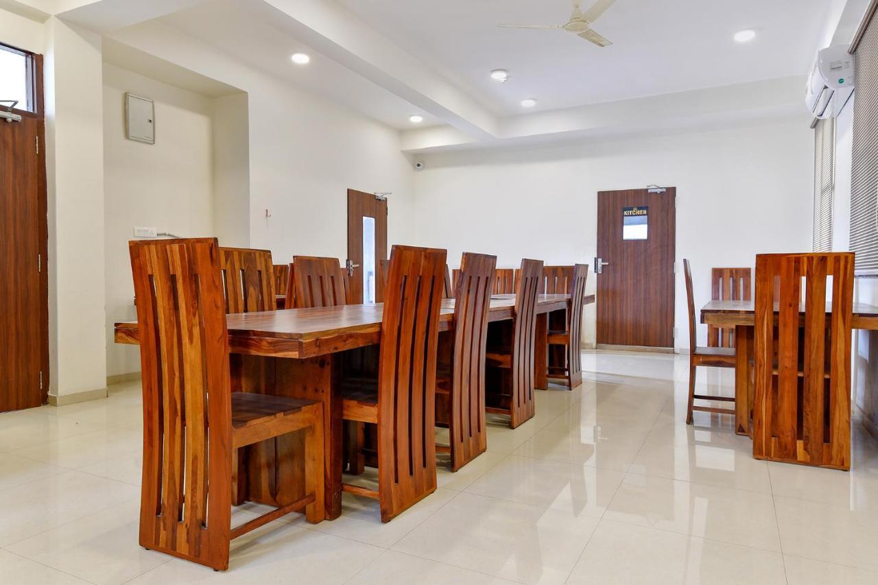 Fabhotel Prime Oxus 3*