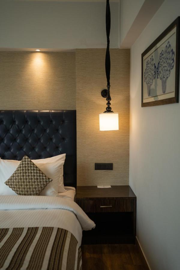 Hotel Sarovar Portico