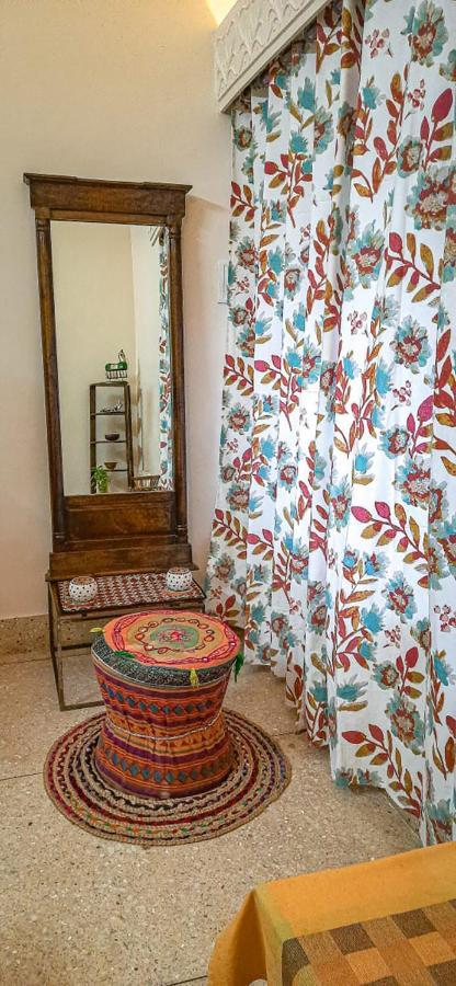 Of The World Homestay *