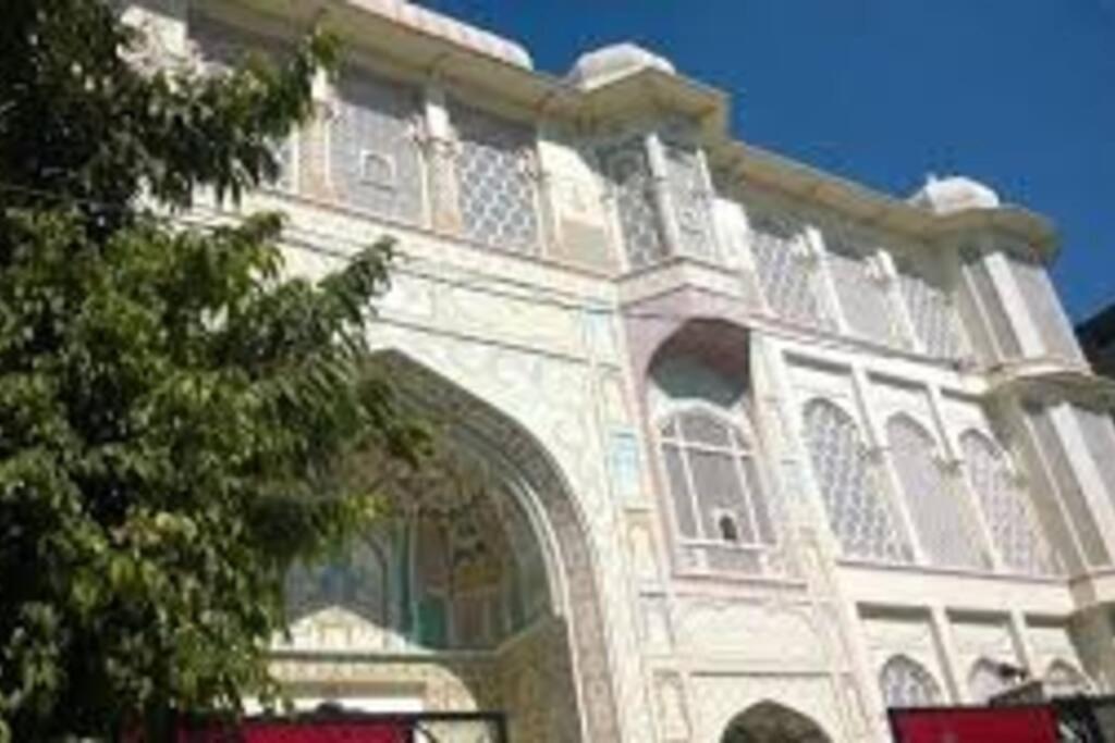Rani Mahal 3*
