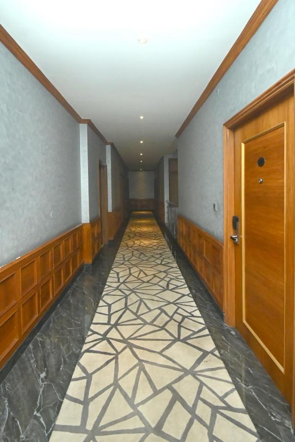 Hotel Yulia- Le