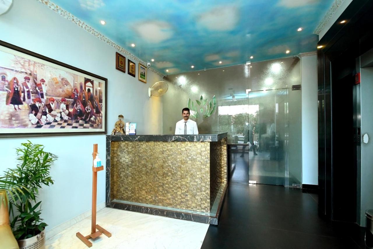 Yulia- Le 3* Jaipur