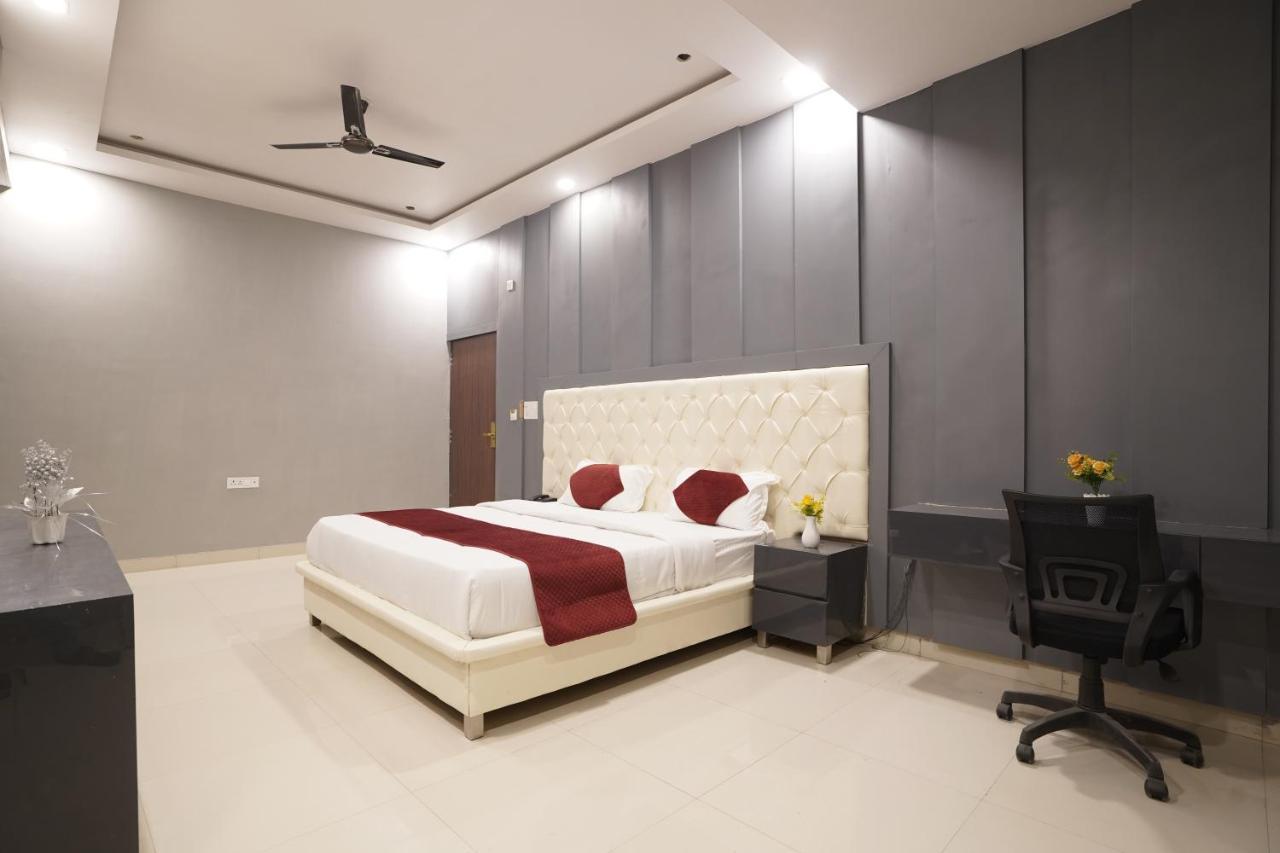 Yanela - The Connaught House Jaipur