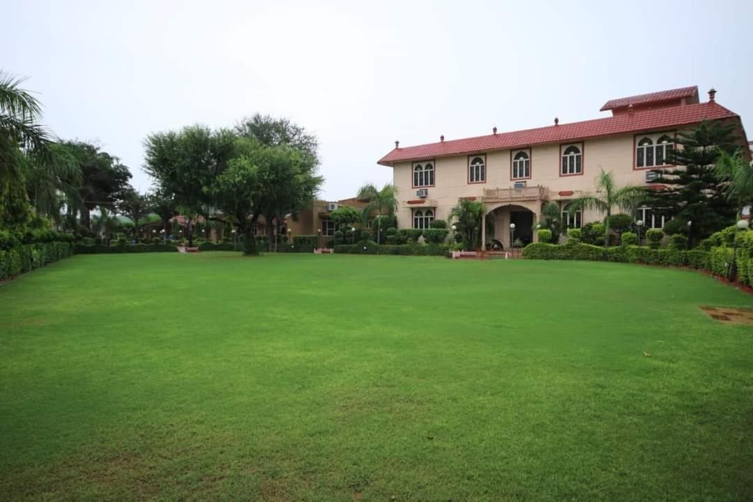 Apano Rajasthan & 3* Jaipur