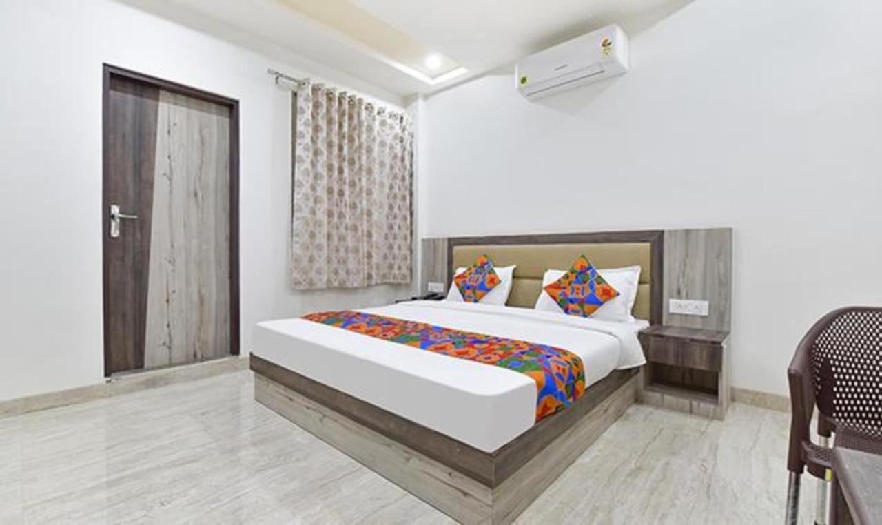 Fabhotel Lakhdatar