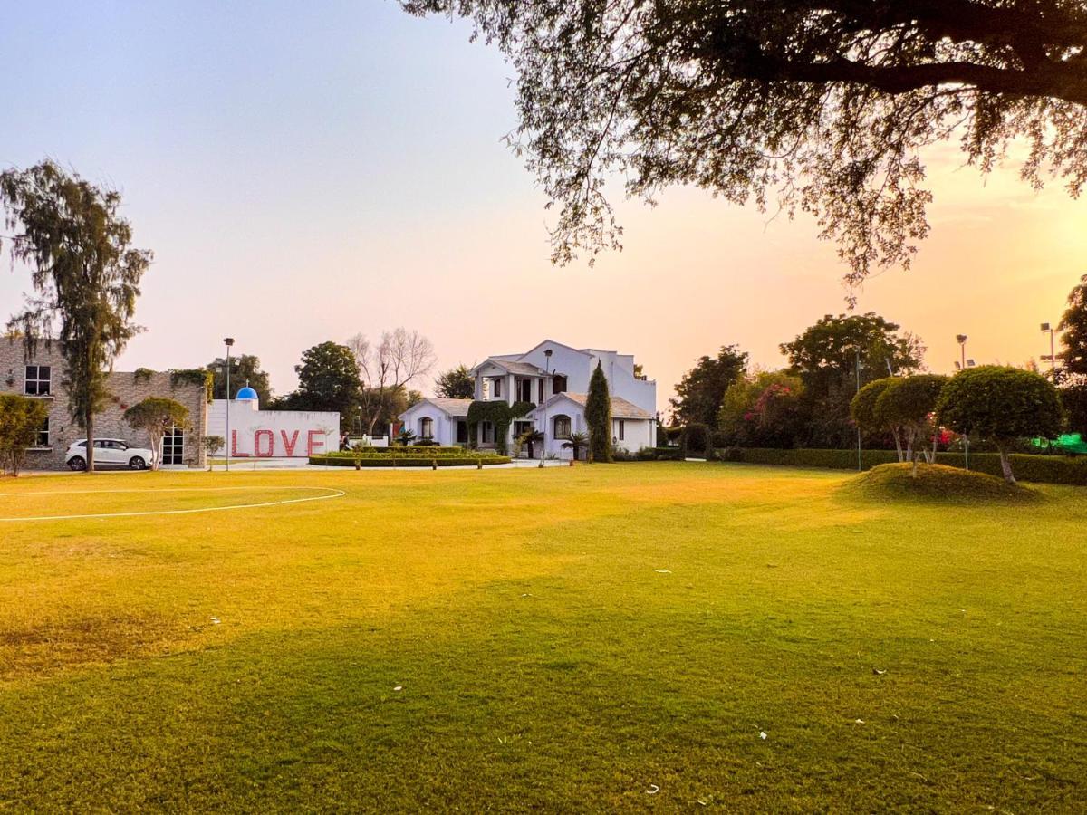 Eden- A Luxury Farm Villa *