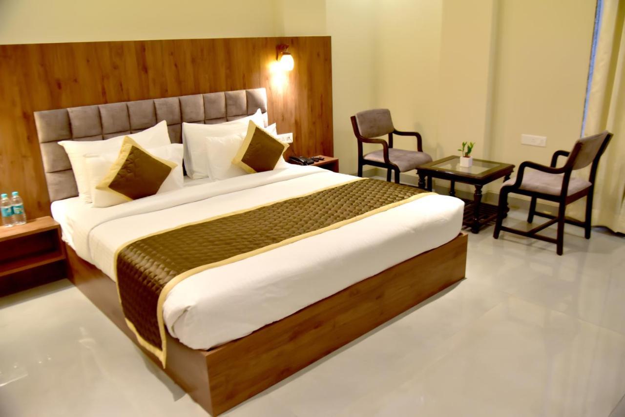 Hotel Aarna Jaipur