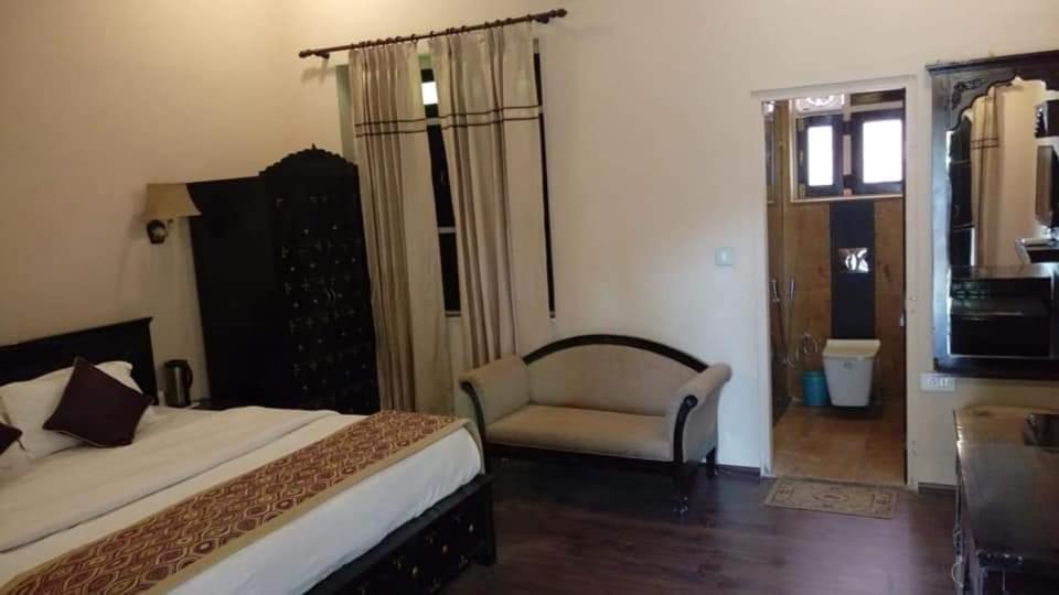 Apano Rajasthan & Resort 3*