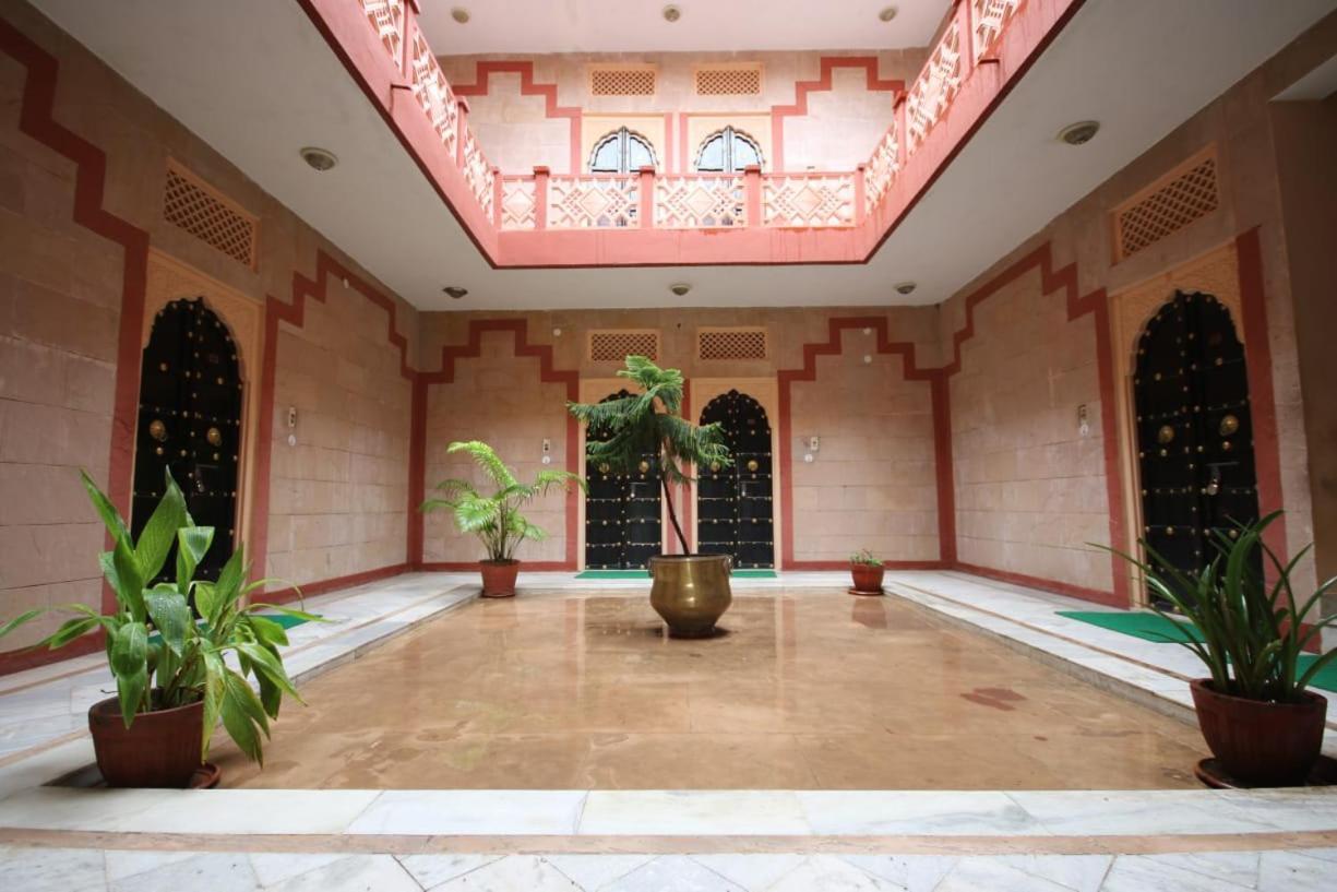 Apano Rajasthan & 3*
