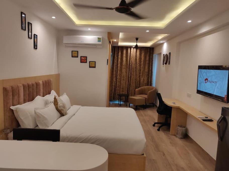 Lovely 1-bedroom With Small Kitchen And Pool *