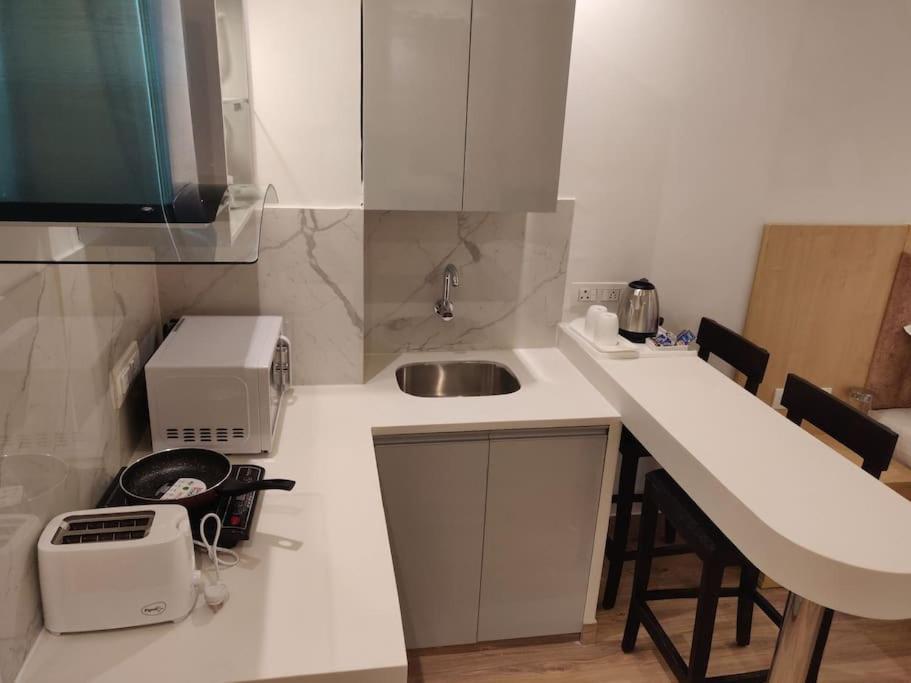 Apartment Lovely 1-bedroom With Small Kitchen And Pool Jaipur