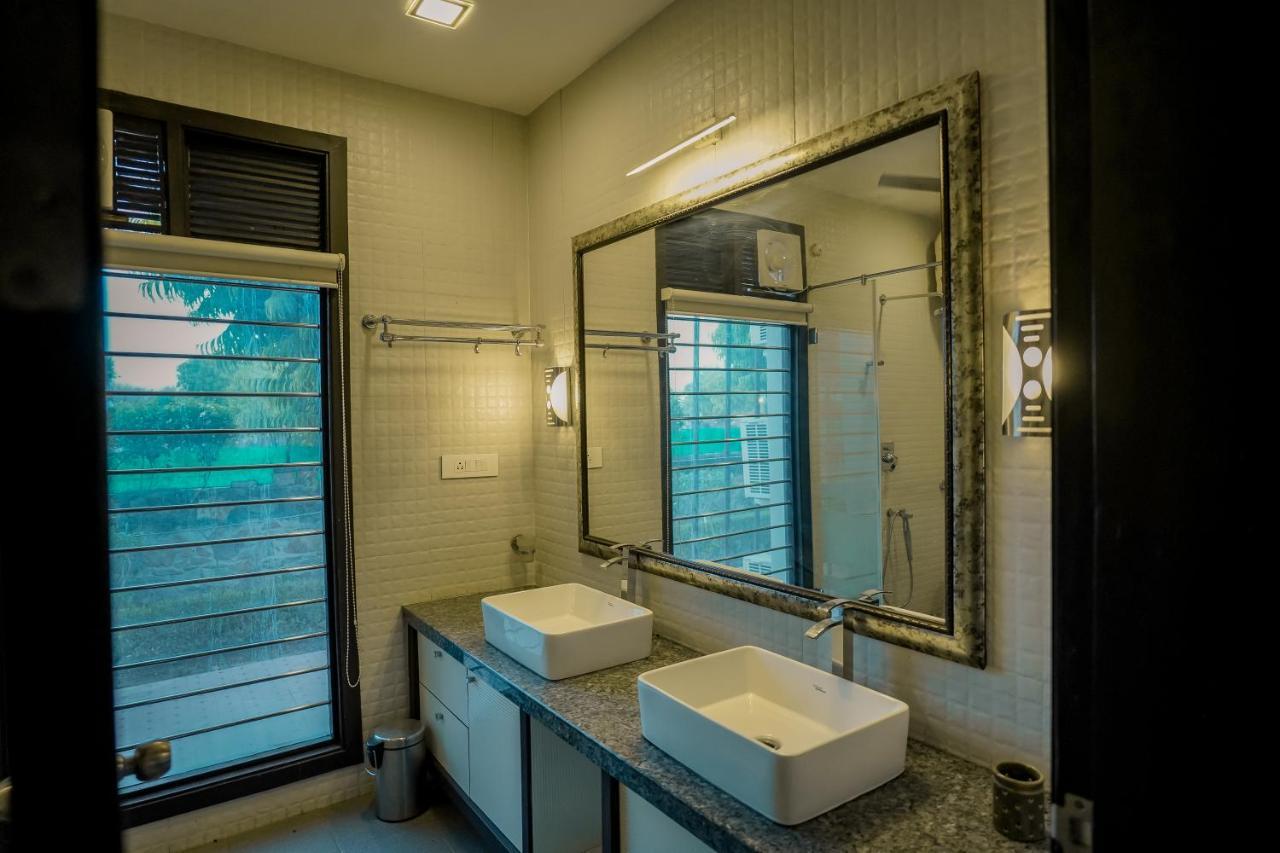 Amayra The Luxury Farm Villa Jaipur