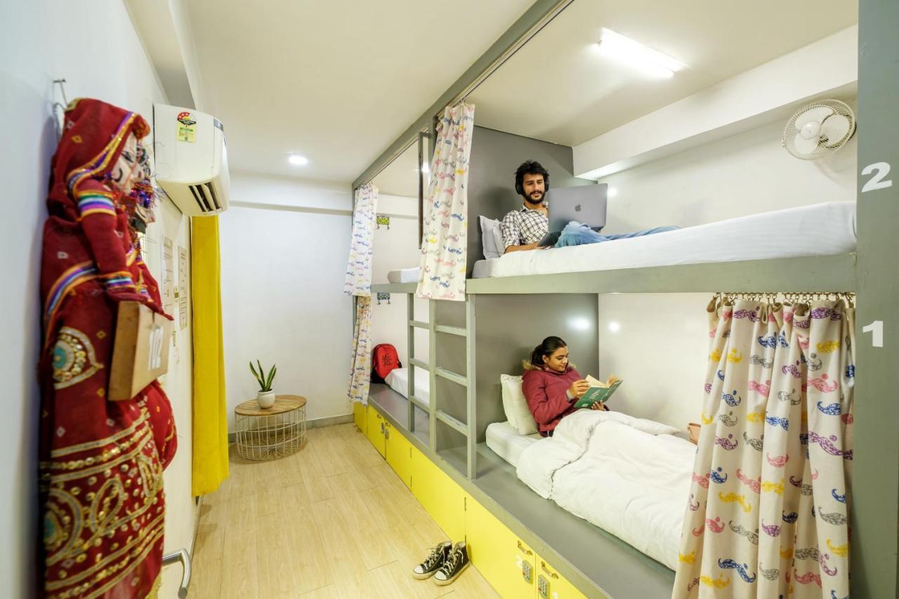Moustache Hostel, *