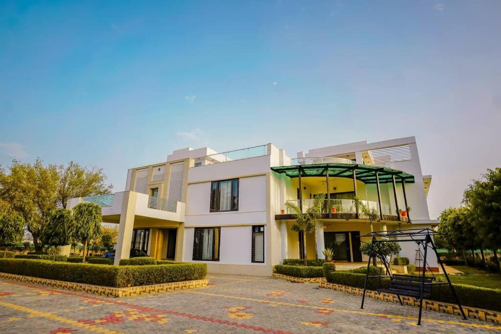 Villa Amayra The Luxury Farm Jaipur