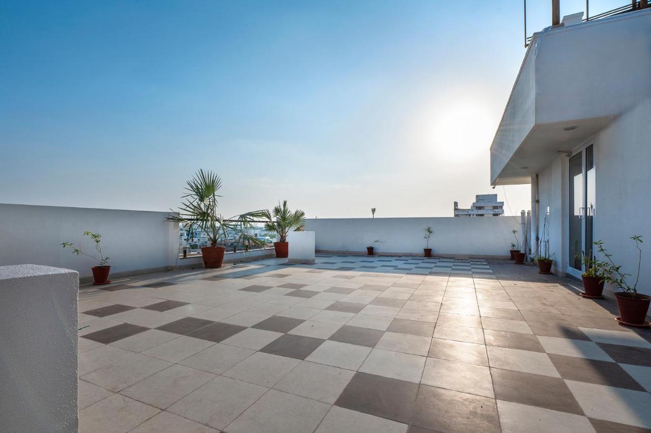 Hotel Palm - &