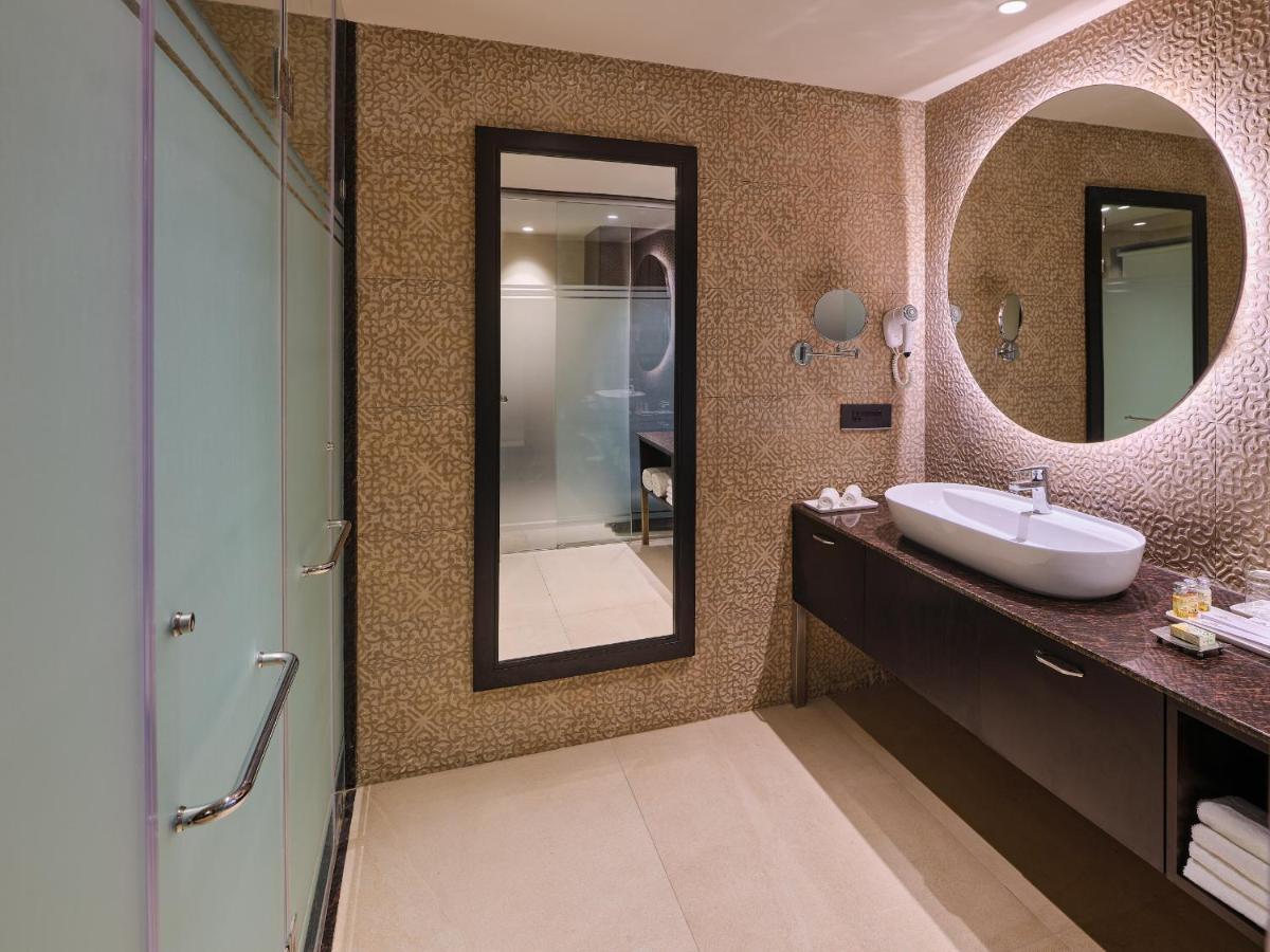 Pride Amber & Convention Centre Resort 4*