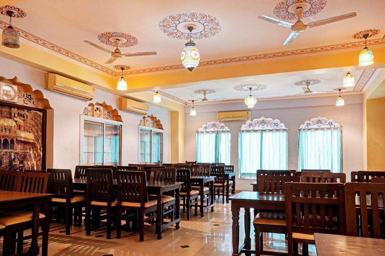 Capital O Grand Hotel 3*