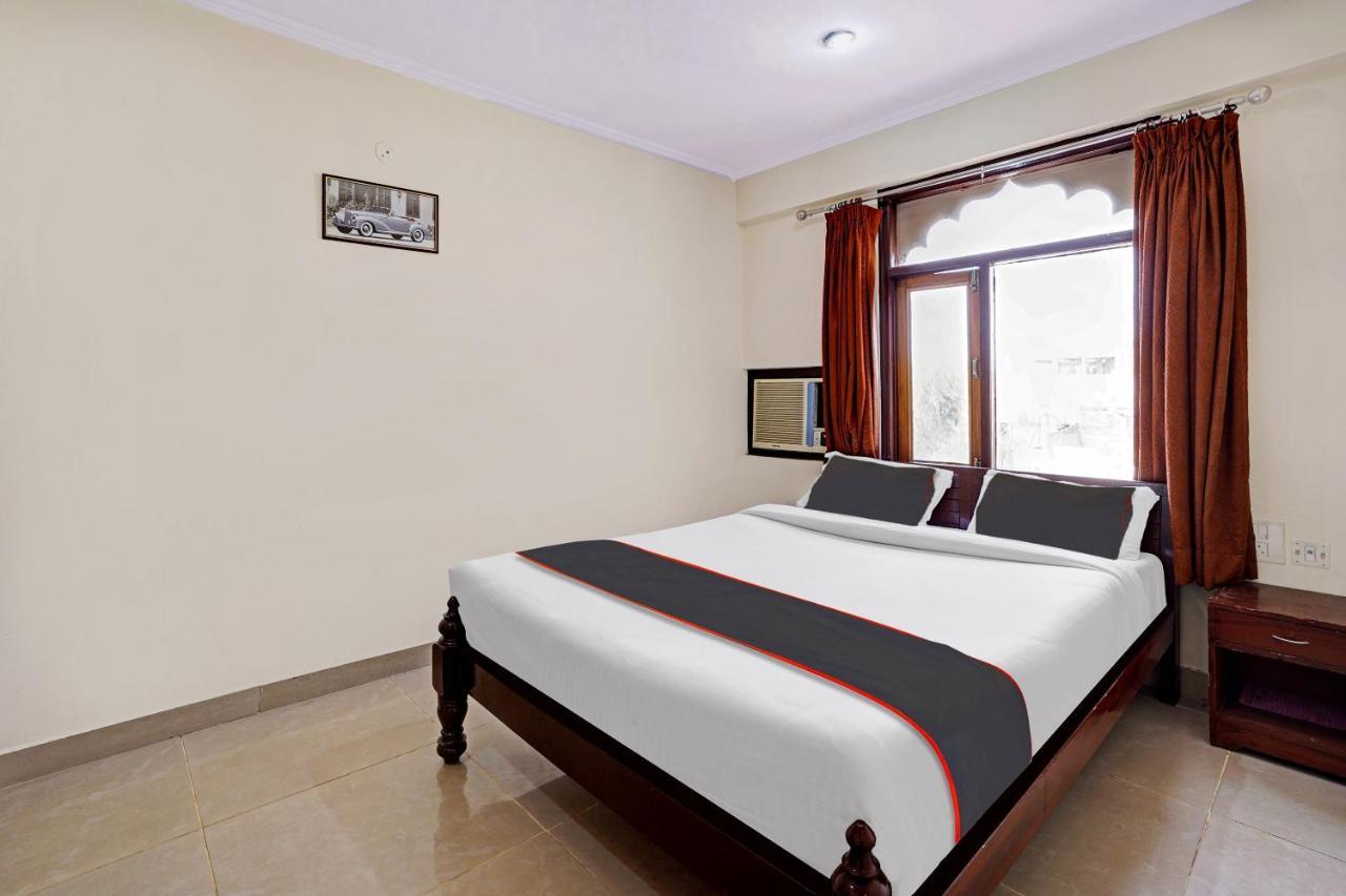Hotel Capital O Grand