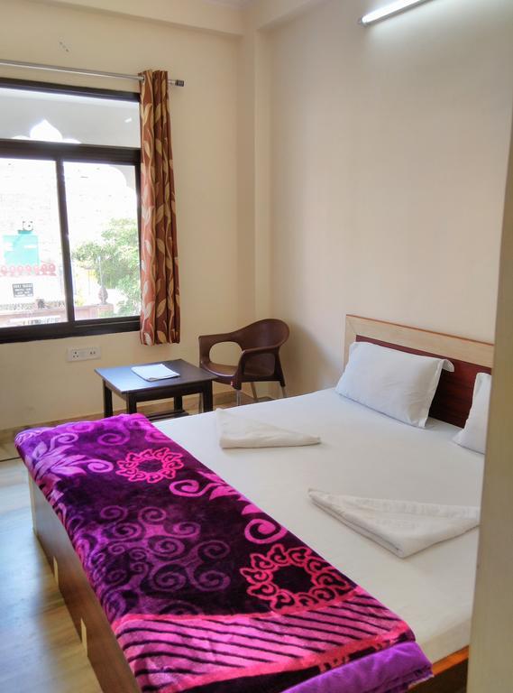 Guest house Madhav