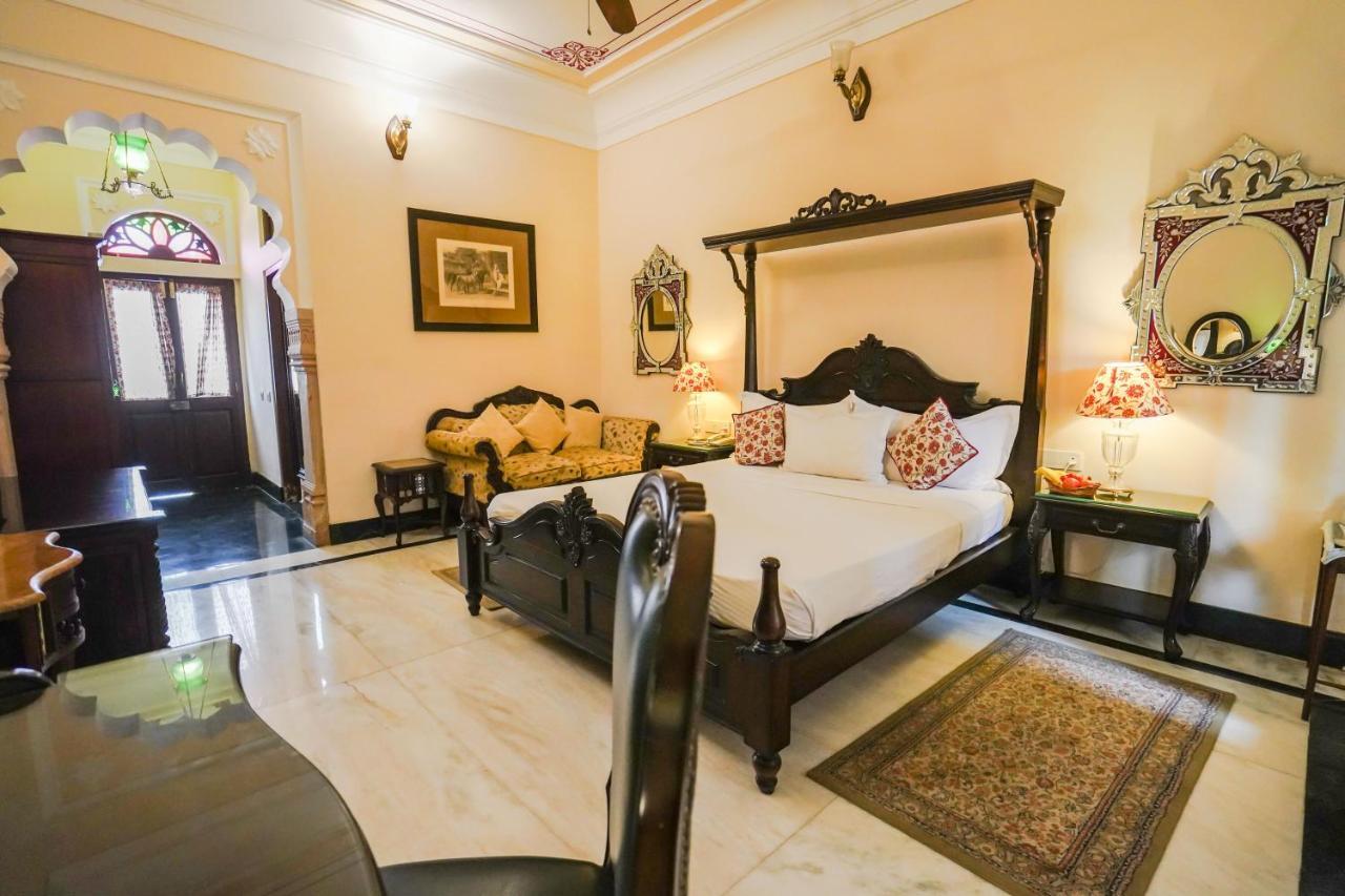 Khas Bagh 4*