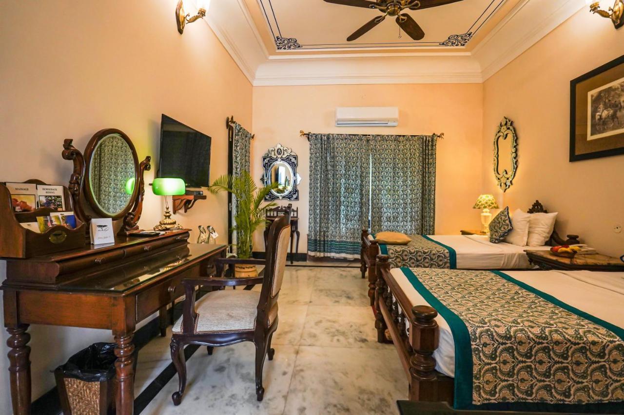 Khas Bagh 4*