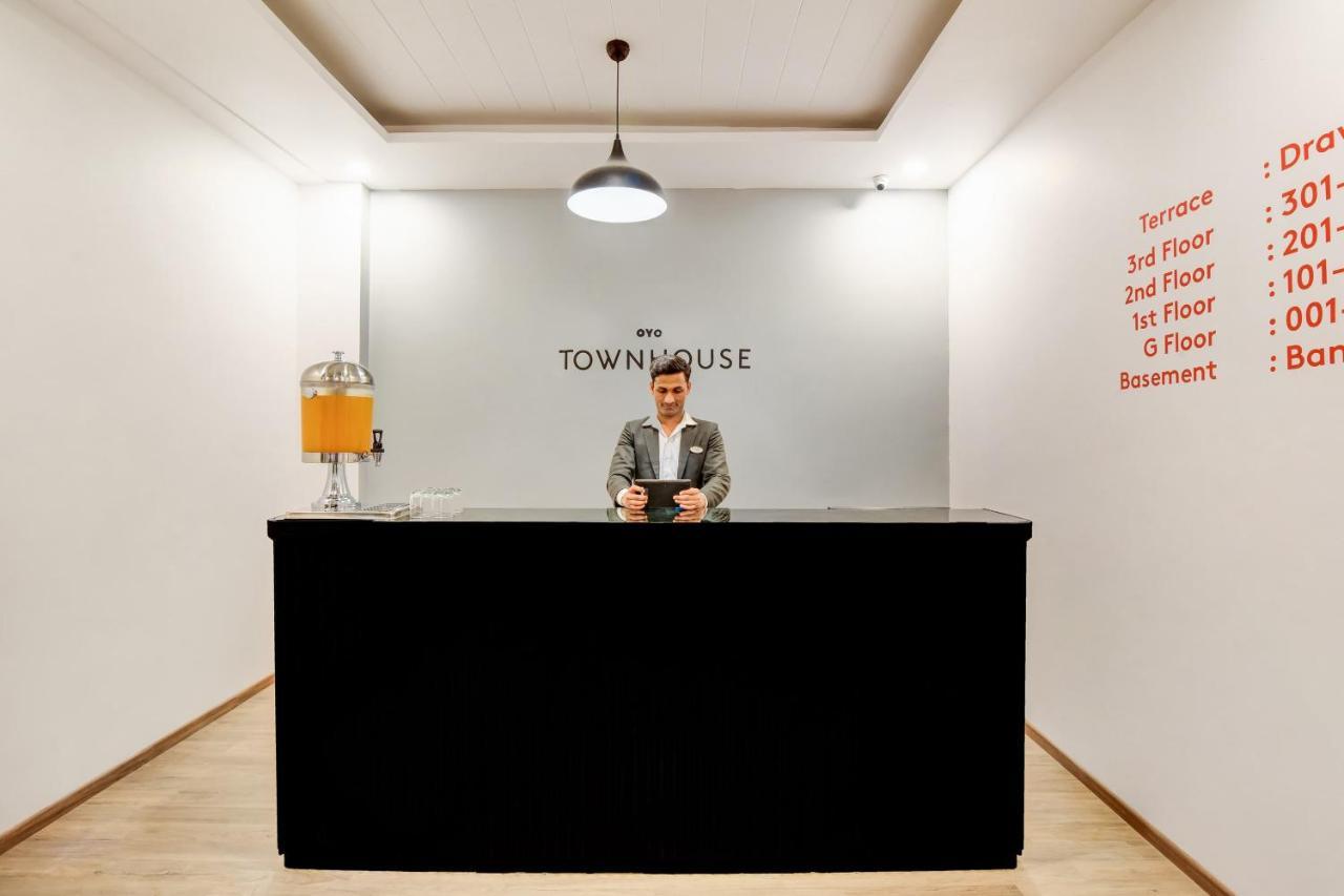 Townhouse Airport Hotel 4*