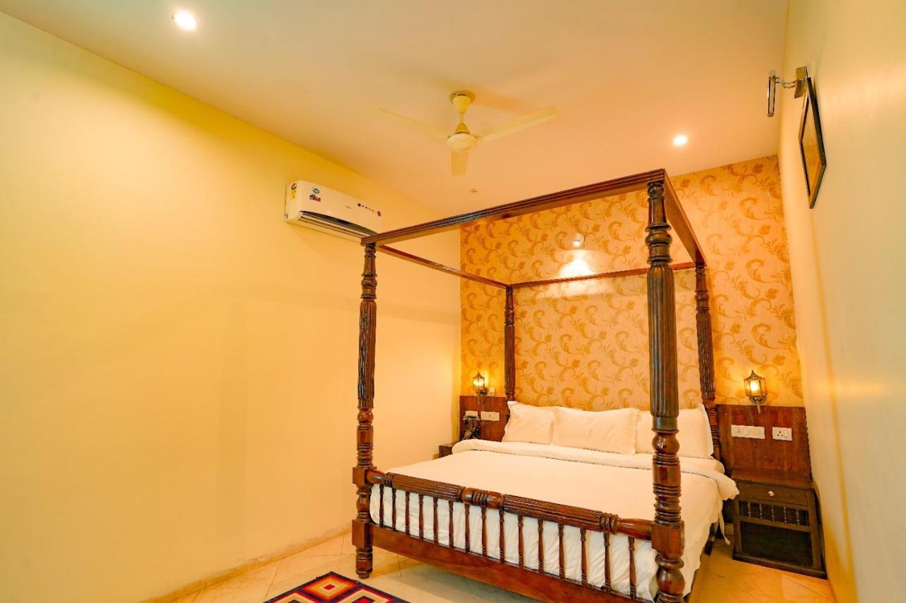 Royal Ocean Resort *