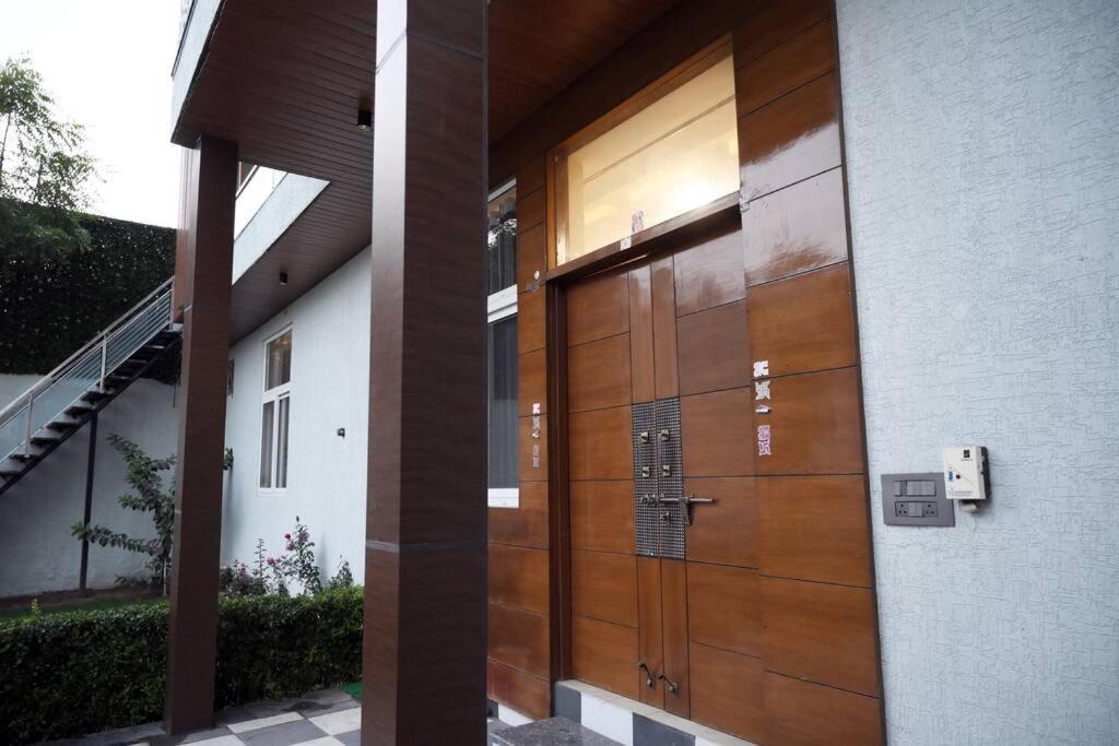 Acorn Villa