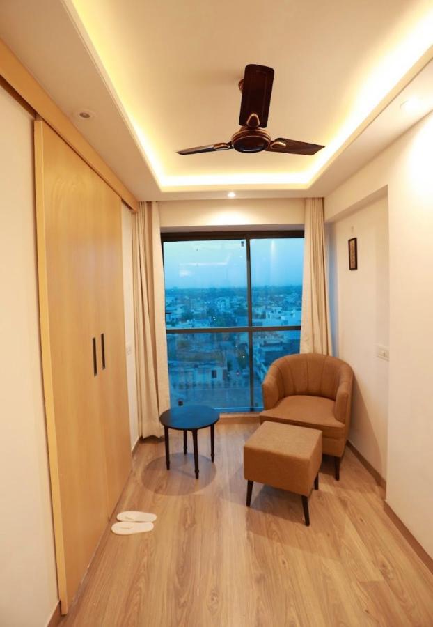 Balconies & Venue *
