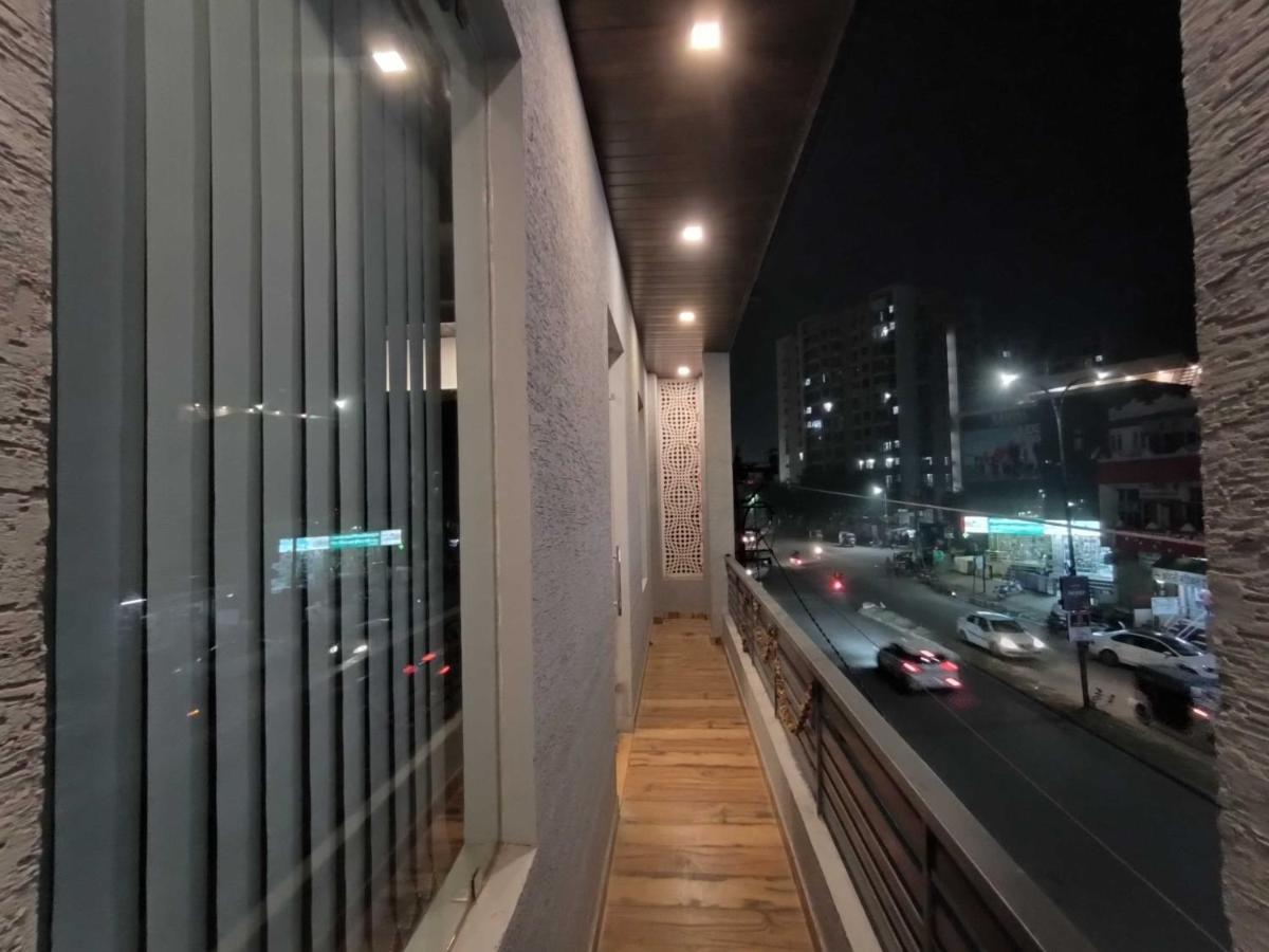 Oyo Ciudad Rosa Apartment *