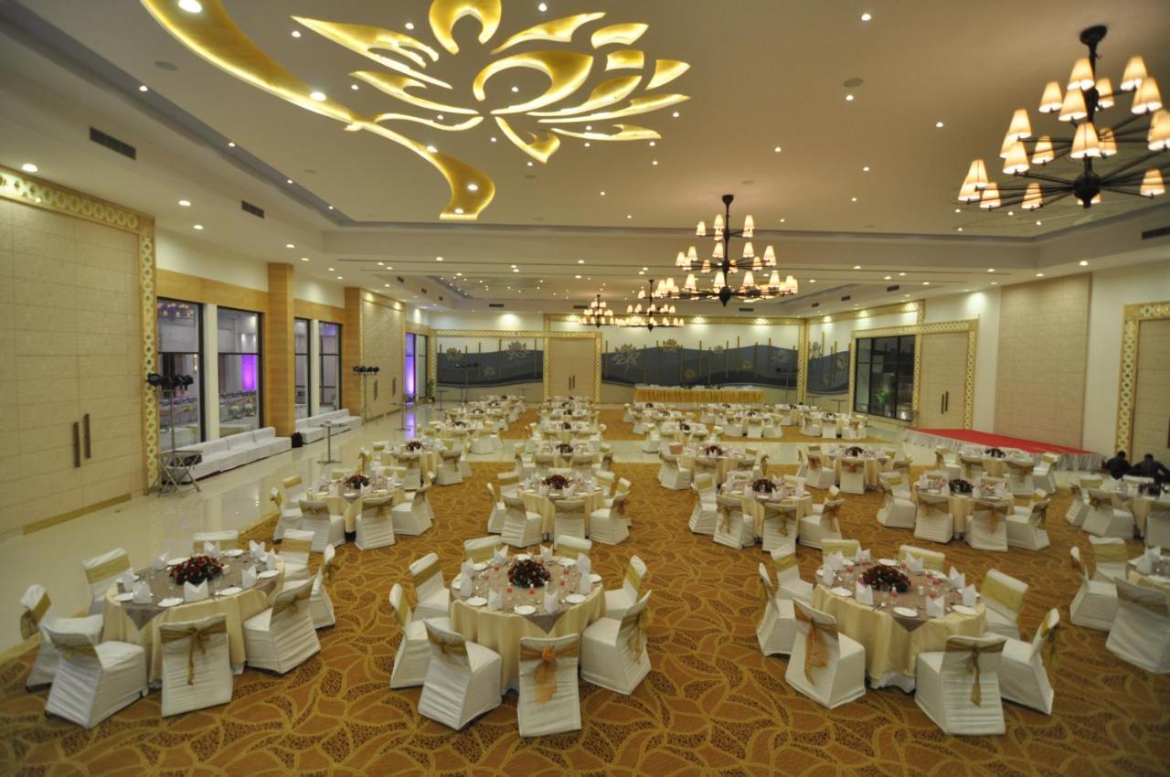 Kk Royal & Convention Centre 4*