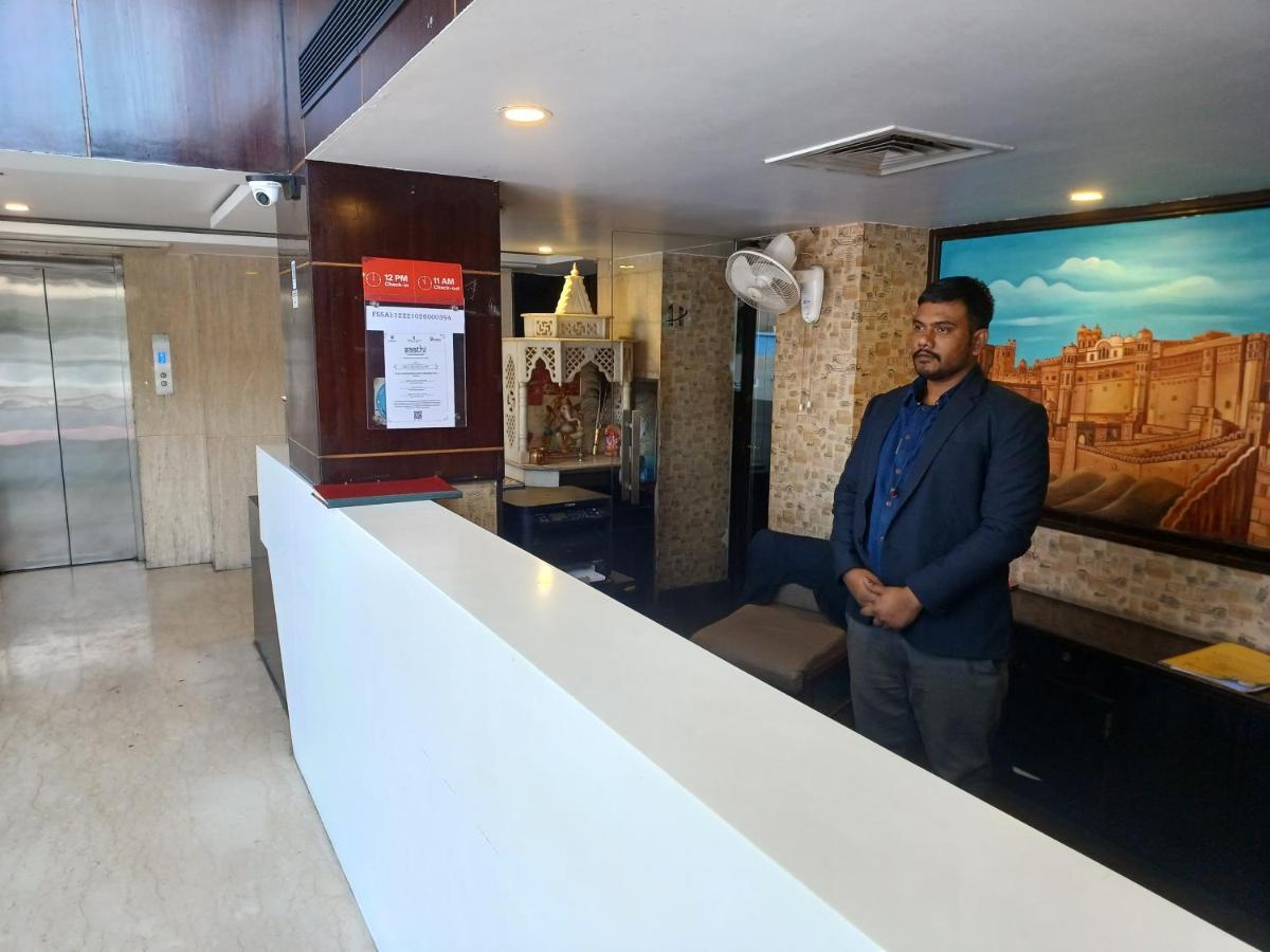Broadway Hotel 3*