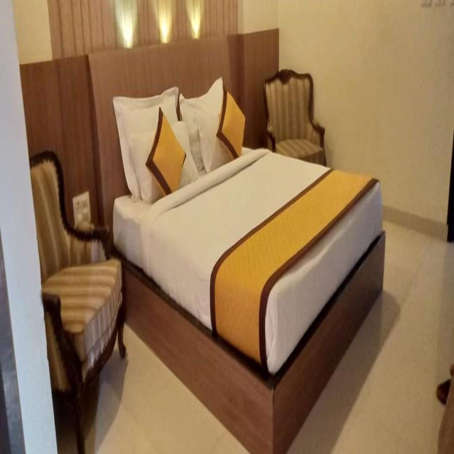 The Omaira 3*