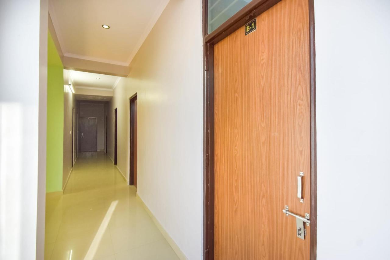 Oyo Castle Komal 3*