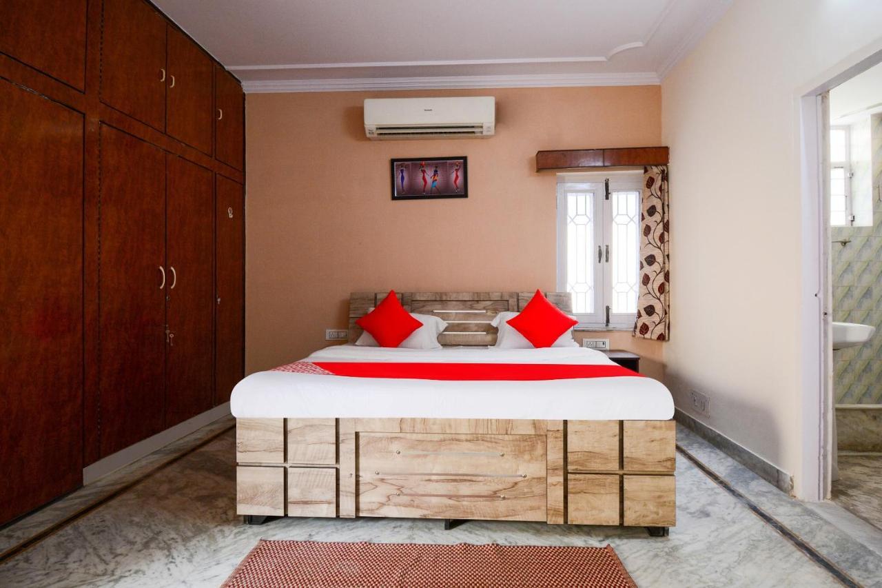 Oyo Pink Hotel