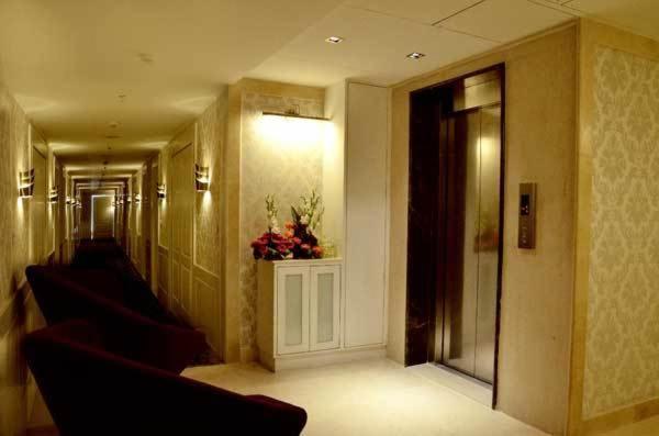 Mango Hotel 3*