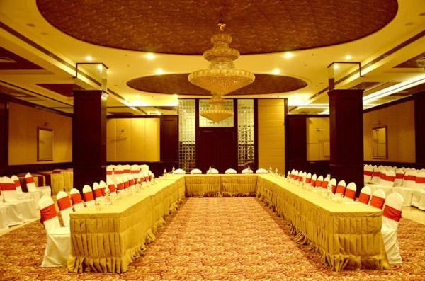 Mango Hotel 3*
