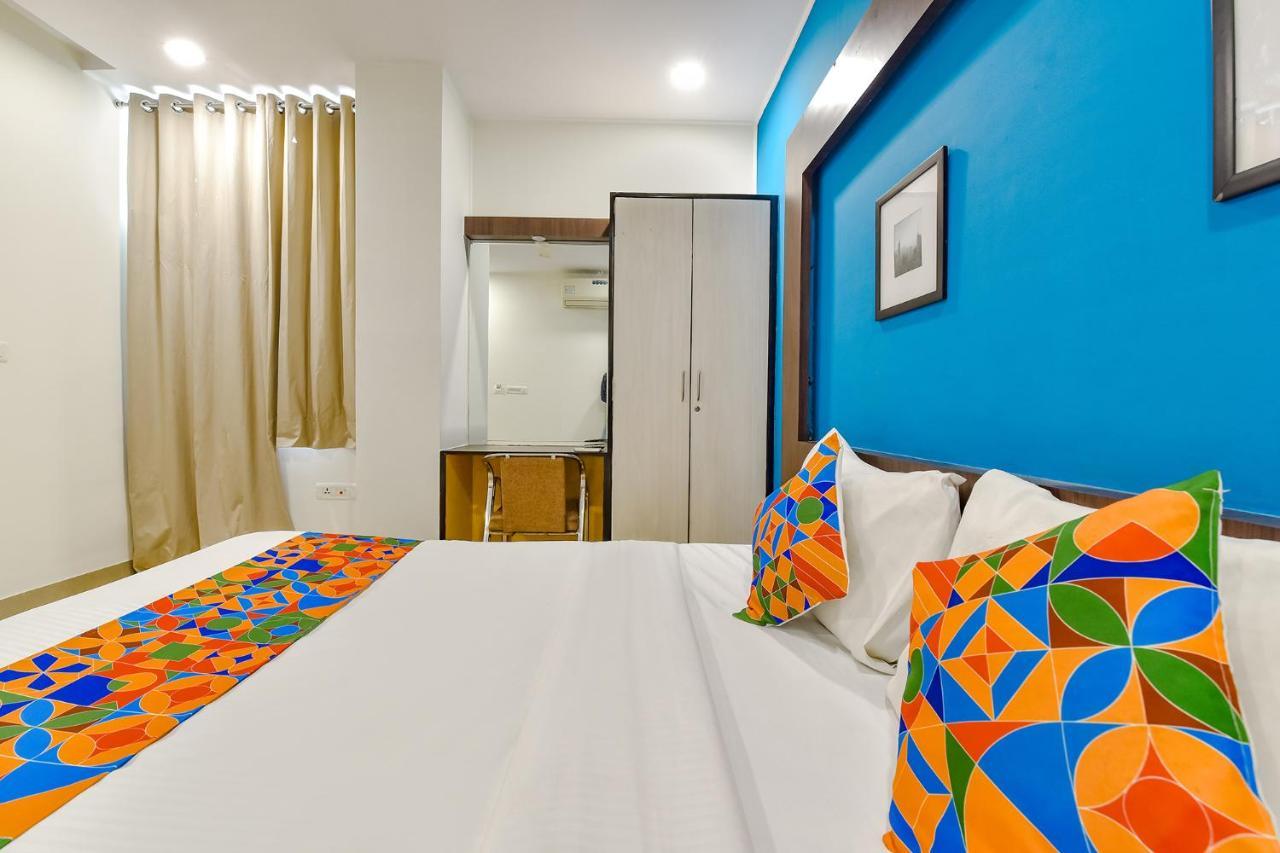 Hotel Fabhotel Rushank Residency