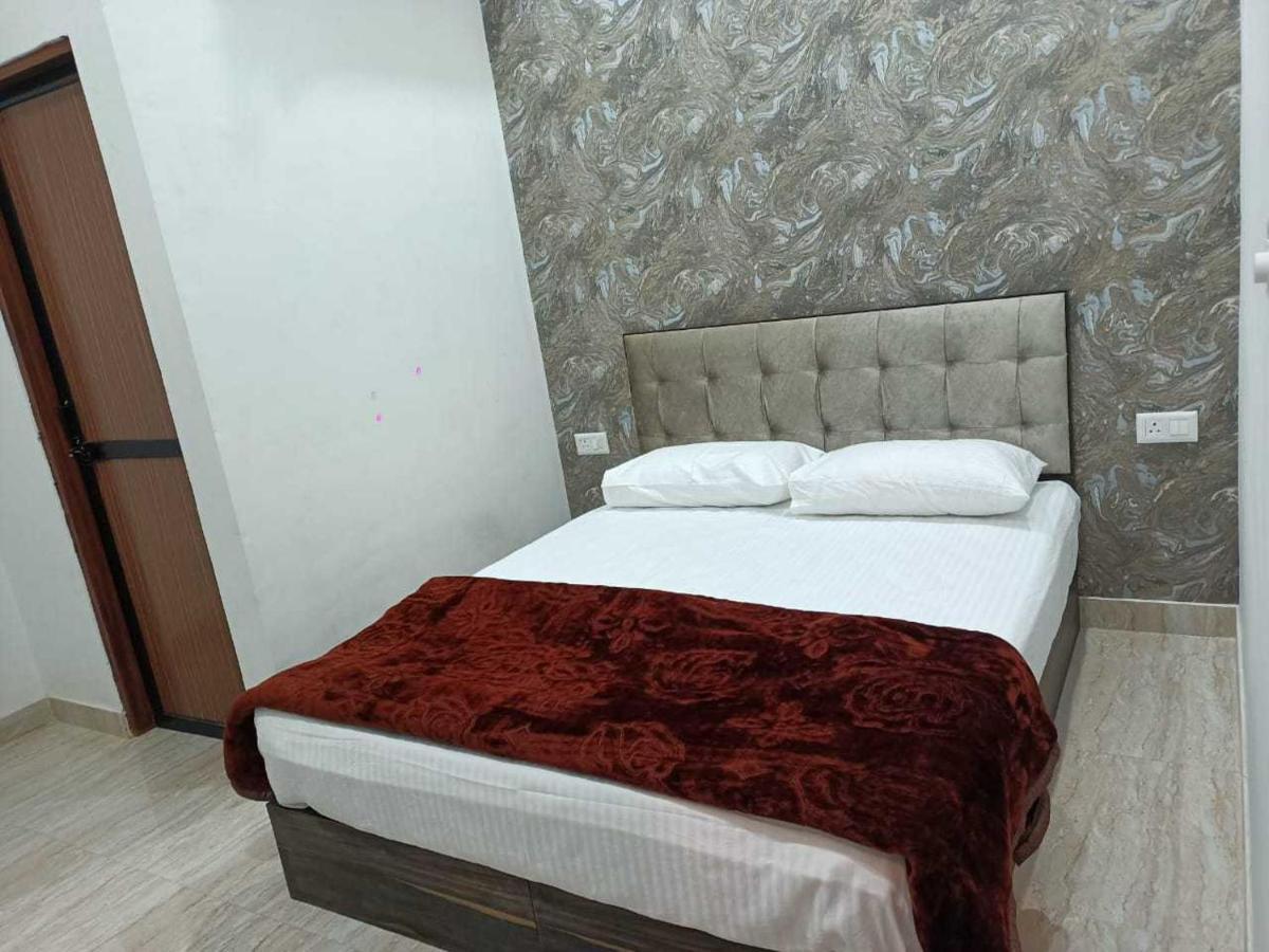 Oyo Ciudad Rosa Apartment