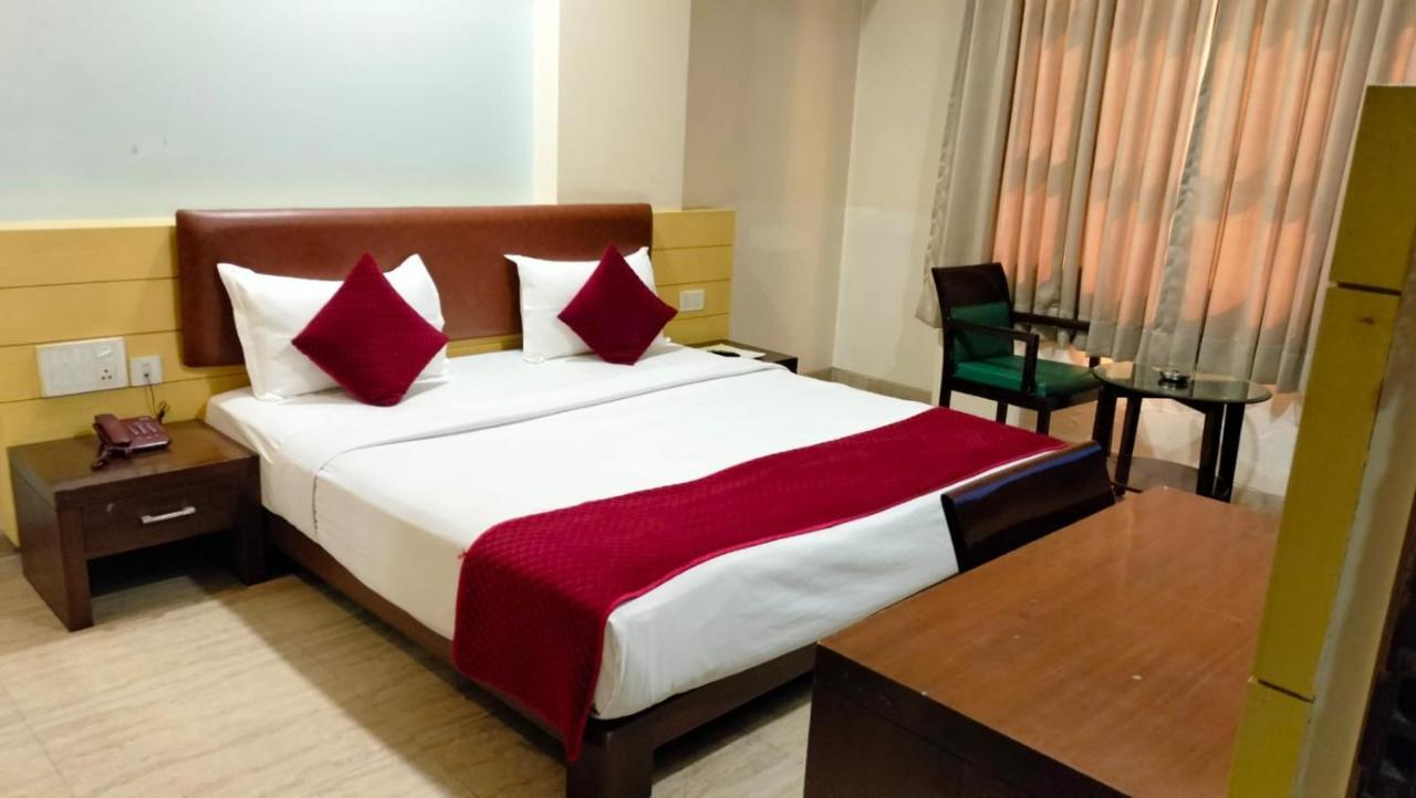 Hotel Nangis Pride 3*
