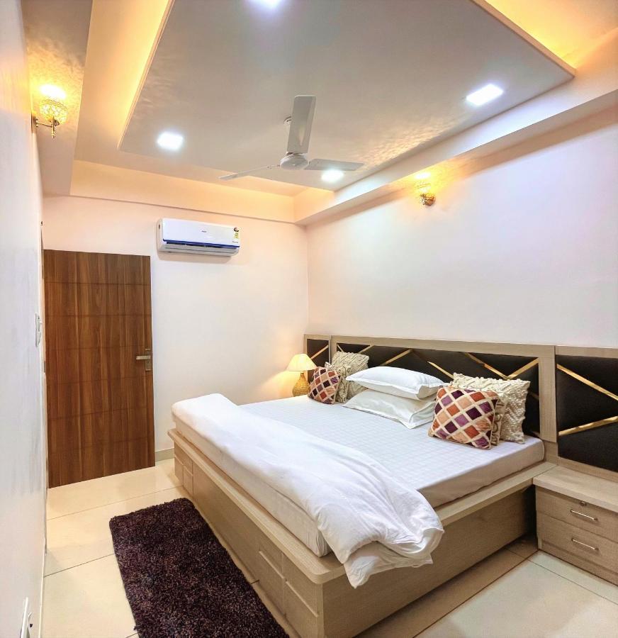 Airport Bliss Apartment+balcony & Netflix + Prime *