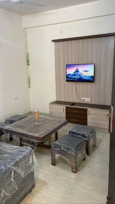 Luxurious Spacious 2 Bhk *
