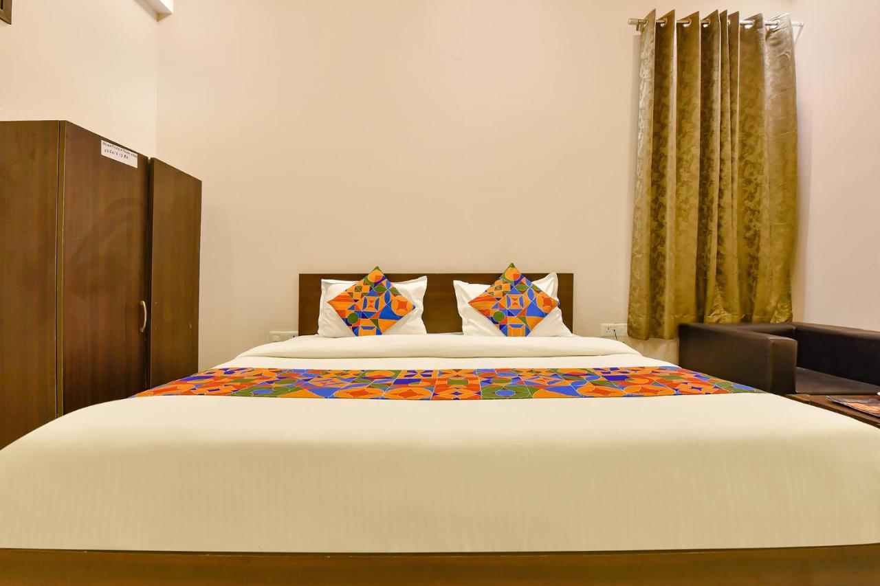 Fabhotel Sarvika