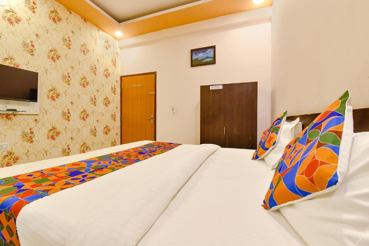 Fabhotel Sarvika Hotel