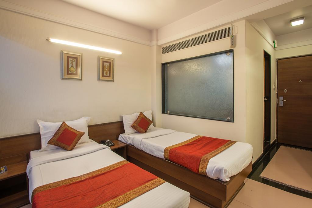 Oyo Lal Kothi Shopping Center Hotel Jaipur